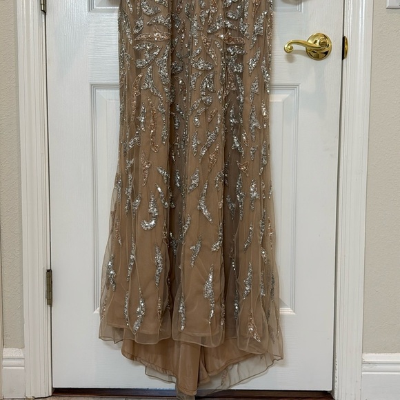 NWT Mac Duggal 5124 Beige Long Sleeve Beaded Evening Gown Size 12 - Picture 7 of 10